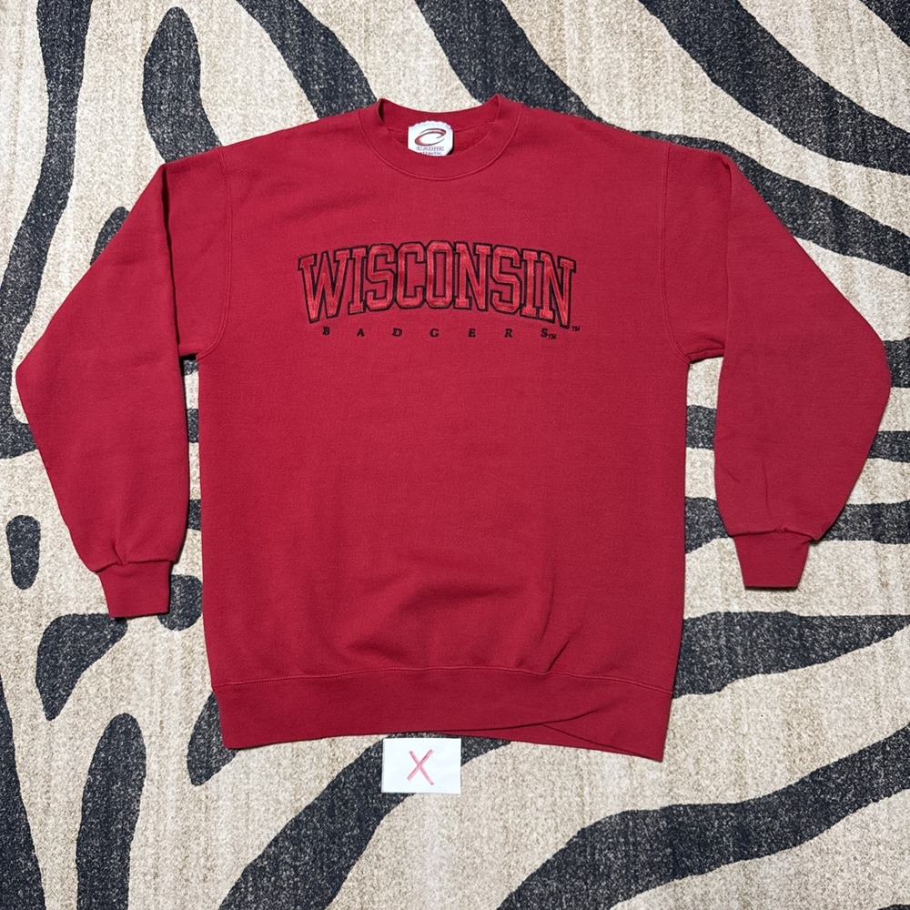 Vintage Wisconsin Badgers Red Football Sweatshirt Men's Size M Cadre Athletic